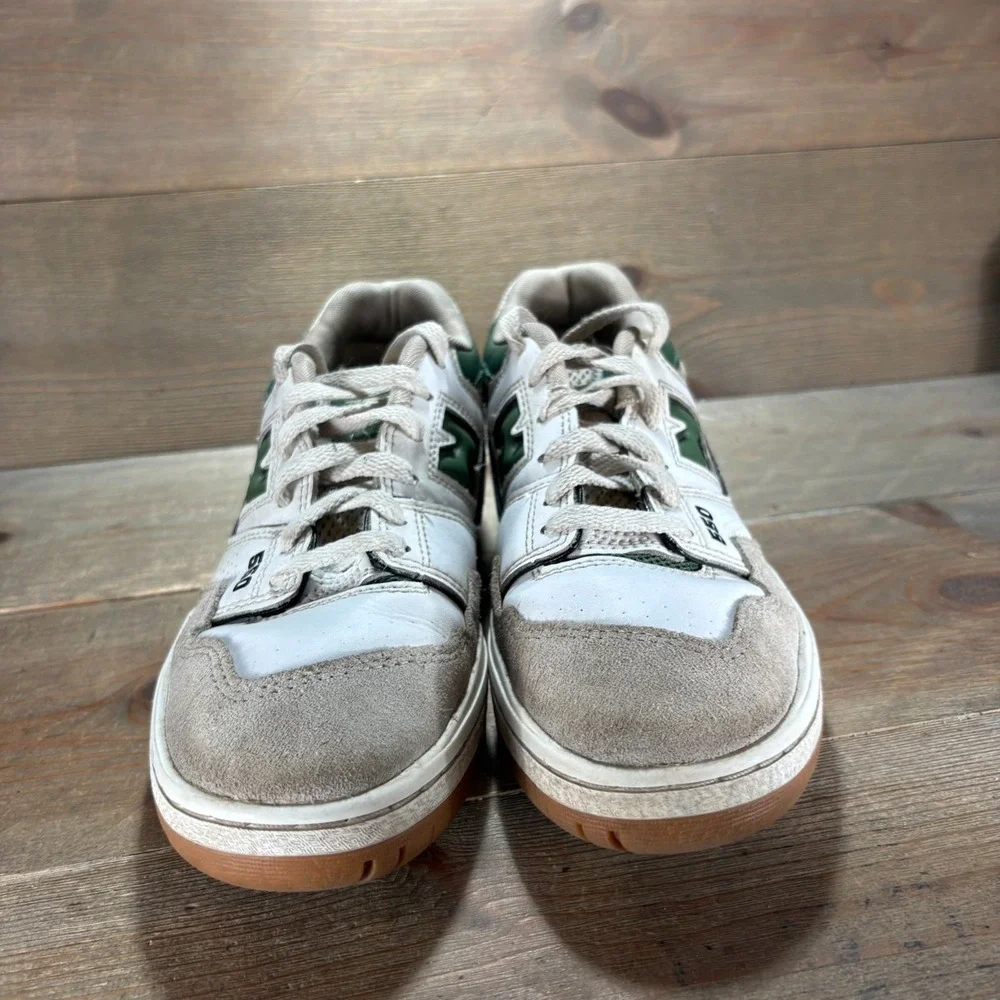 New Balance 550 Boys size 6 shoes White Leather Green Gum Sole sneakers